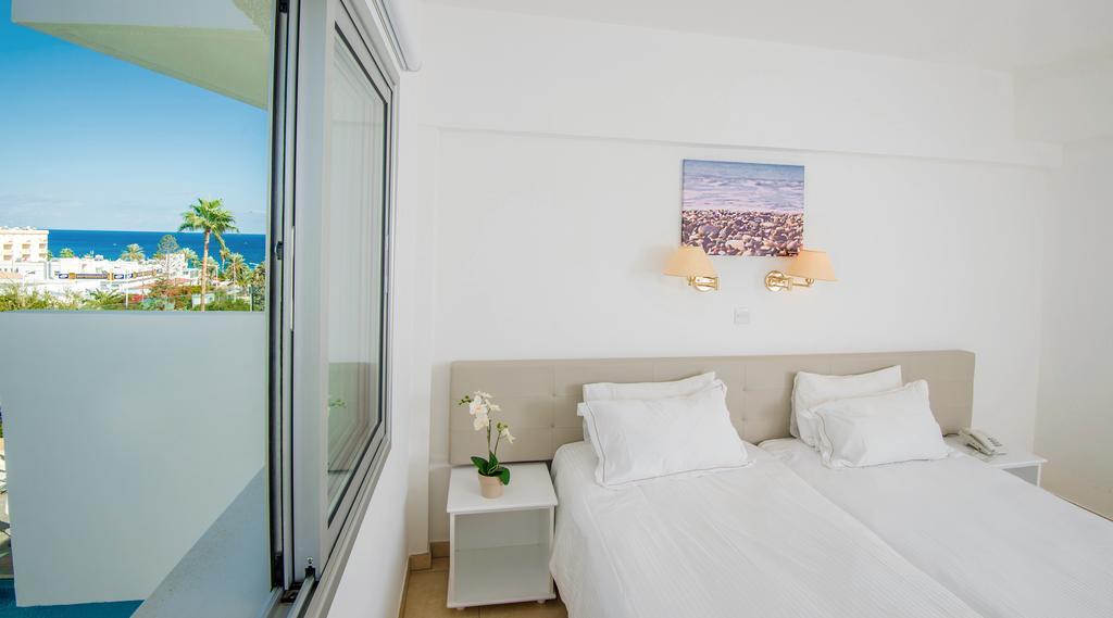 Alva Hotel Apartments Protaras Dış mekan fotoğraf